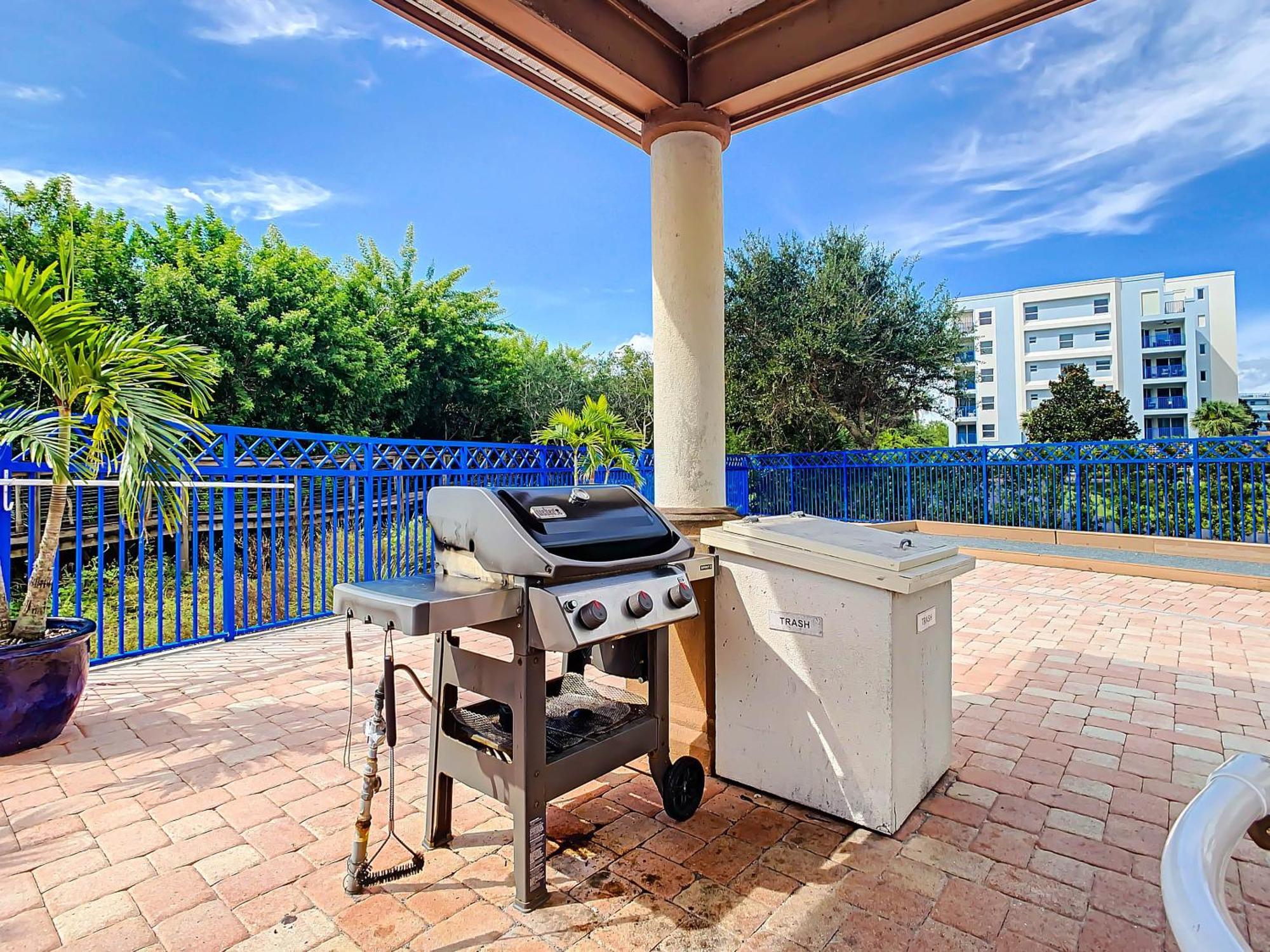 Large Corner Unit At Ocean Walk With Sneak Peak Of The Ocean ~ Ow20-501 Apartment New Smyrna Beach Exterior photo