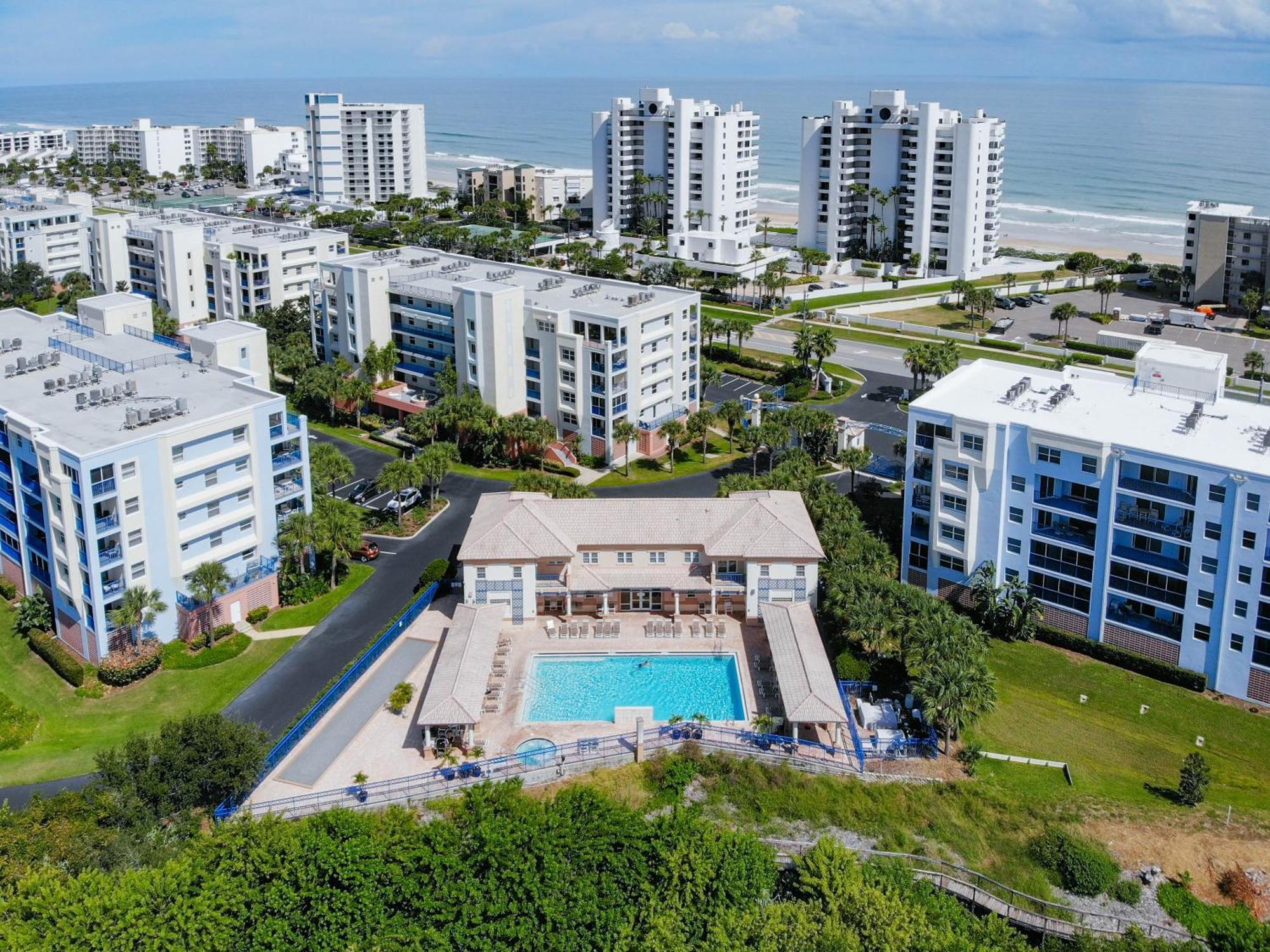 Large Corner Unit At Ocean Walk With Sneak Peak Of The Ocean ~ Ow20-501 Apartment New Smyrna Beach Exterior photo